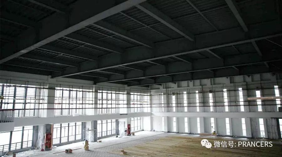 學(xué)校鋁扣板吊頂